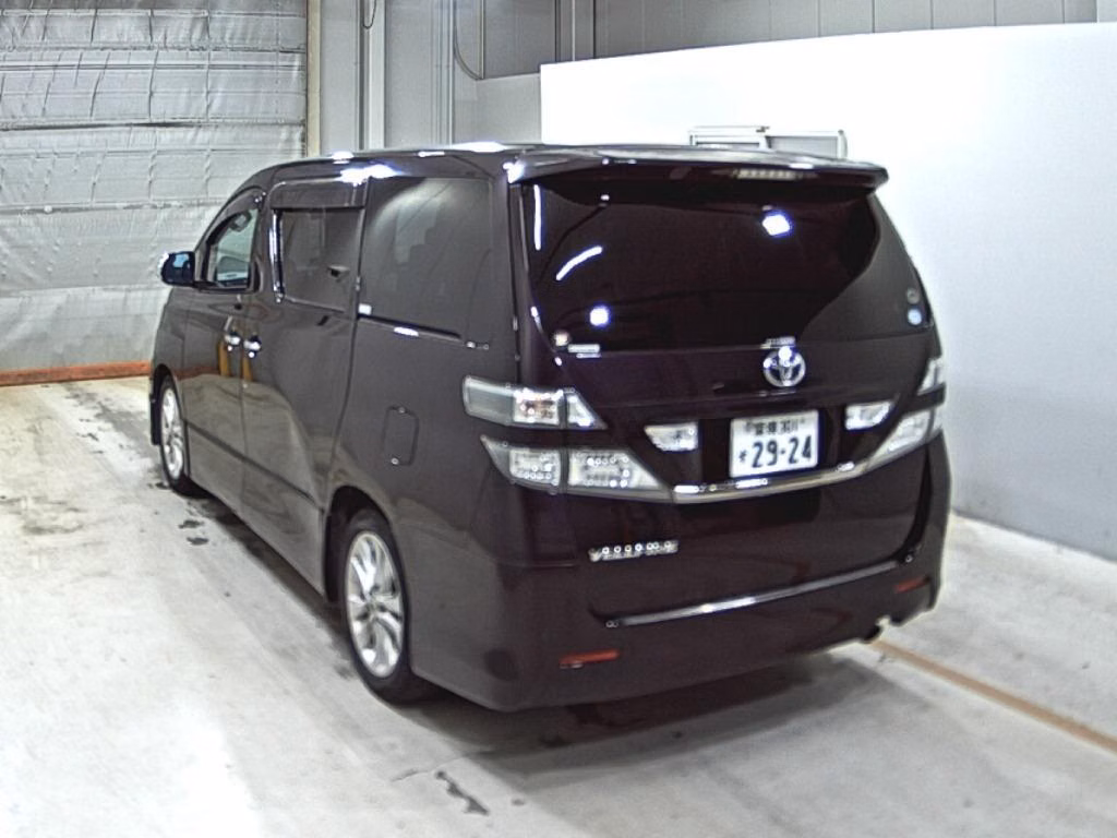 TOYOTA VELLFIRE
