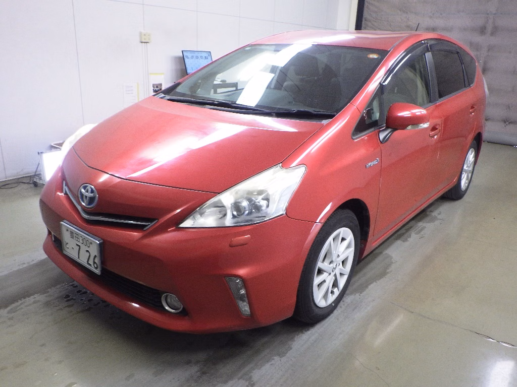 TOYOTA PRIUS ALPHA