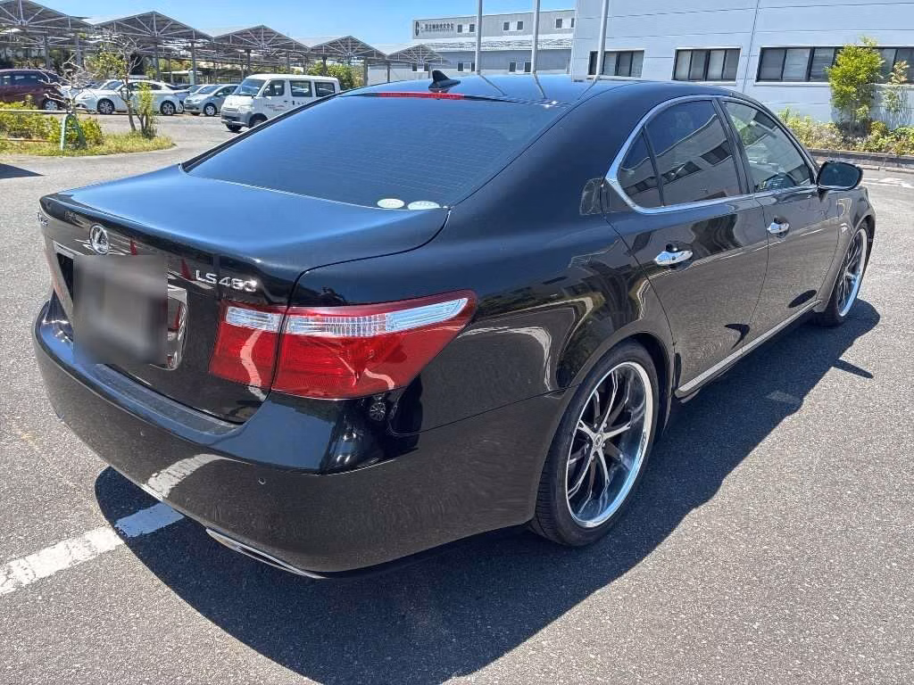 LEXUS LS460