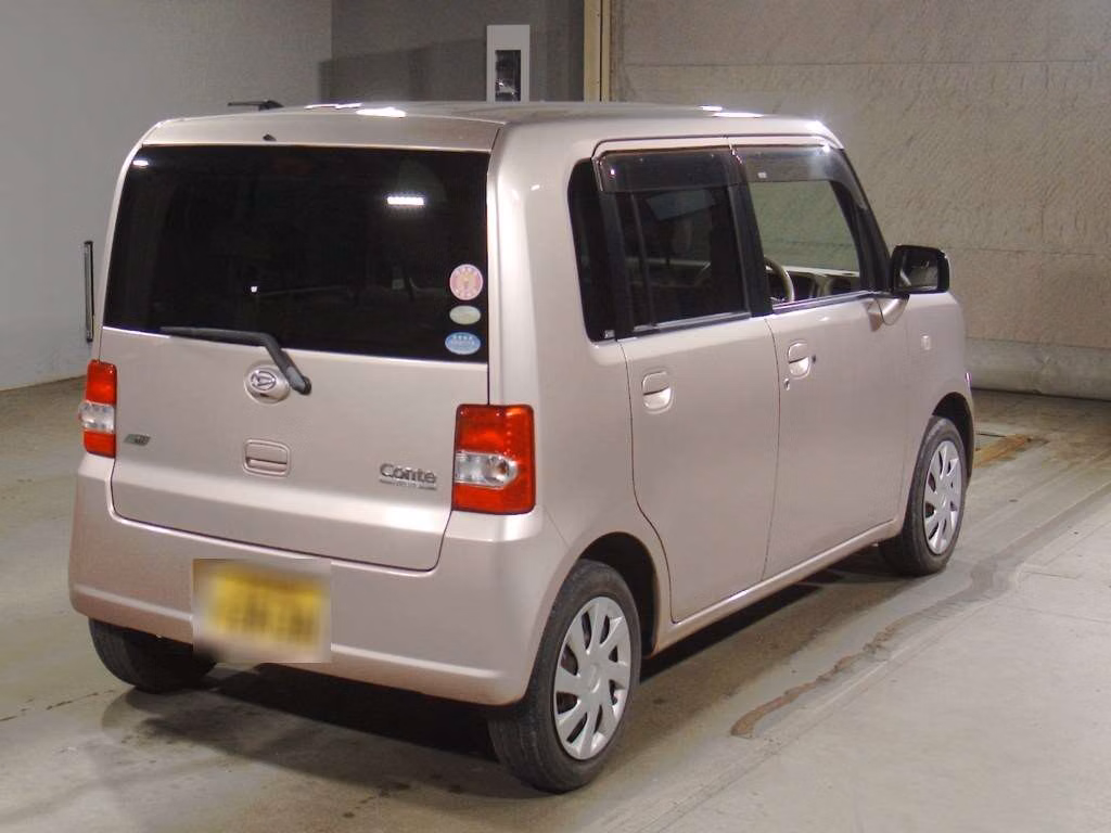 DAIHATSU MOVE CONTE