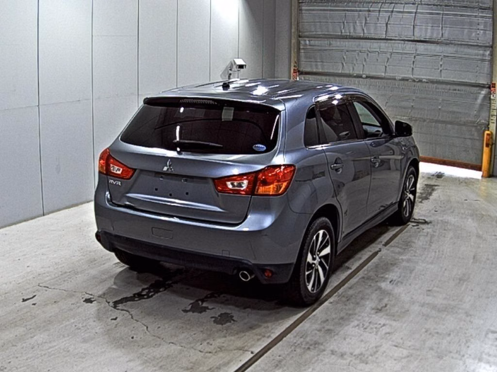 MITSUBISHI RVR
