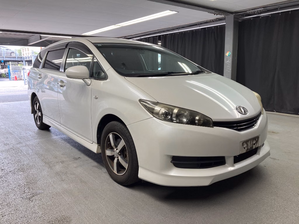 TOYOTA WISH