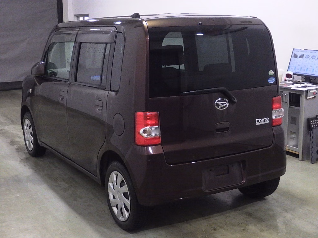 DAIHATSU MOVE CONTE