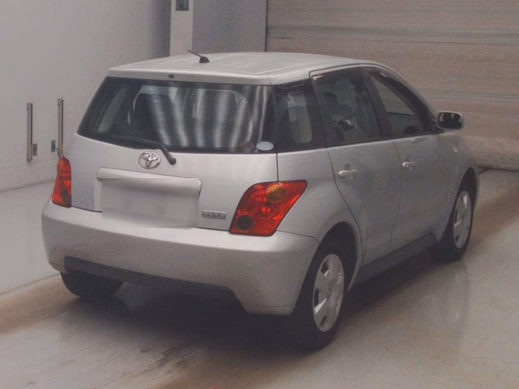 TOYOTA IST