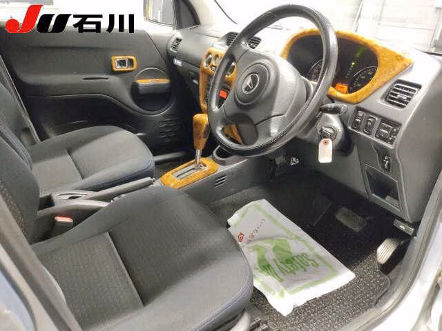 DAIHATSU TERIOS KID
