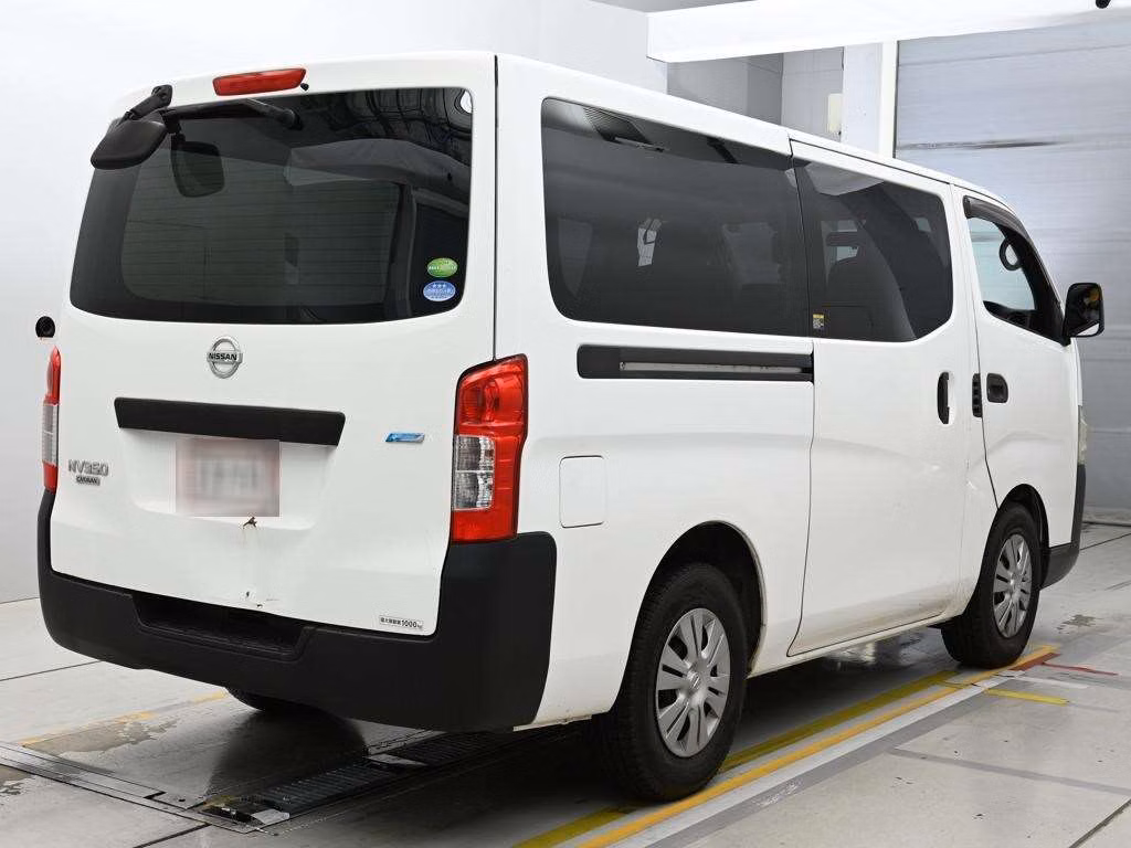 NISSAN NV350 CARAVAN