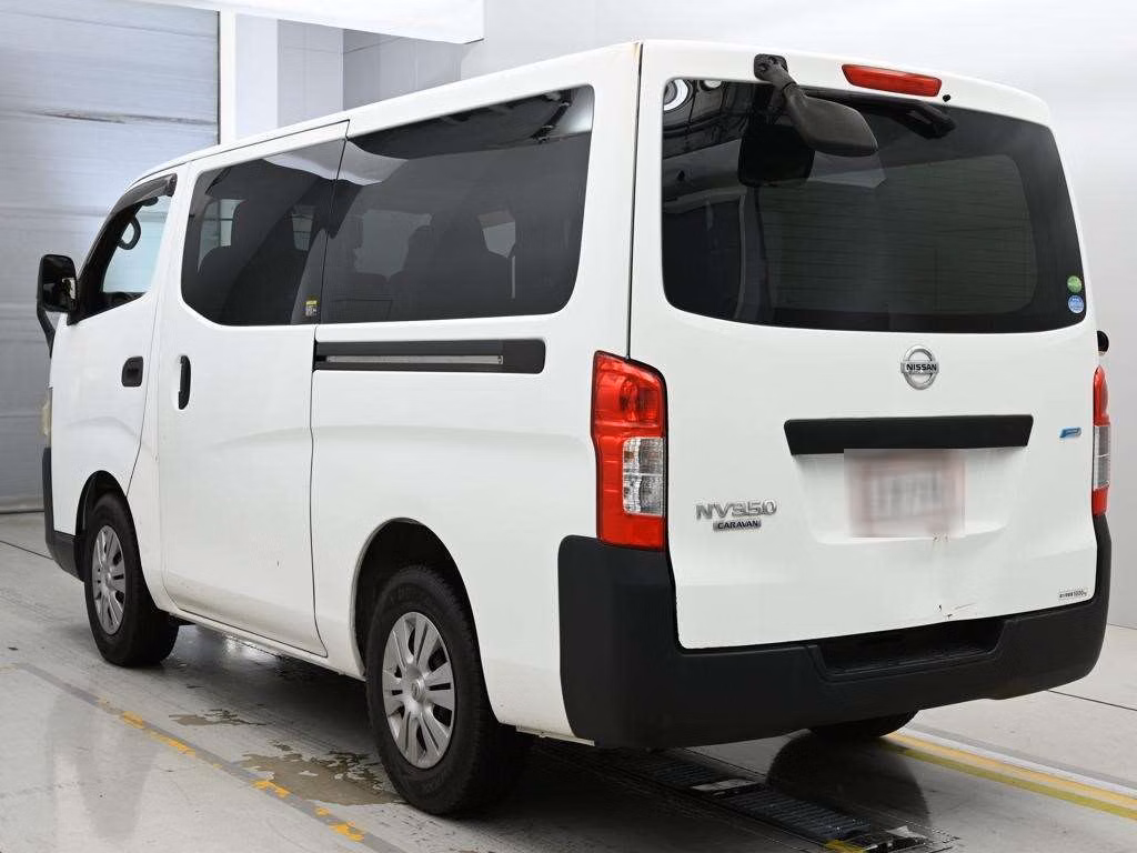 NISSAN NV350 CARAVAN