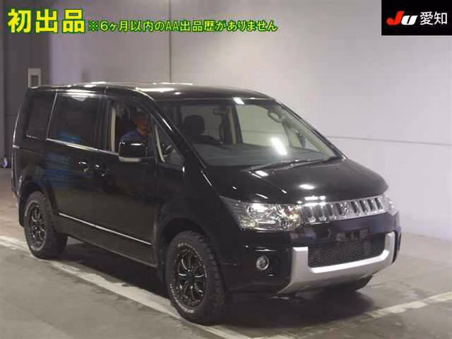 MITSUBISHI DELICA D:5