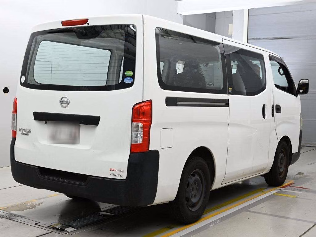 NISSAN NV350 CARAVAN