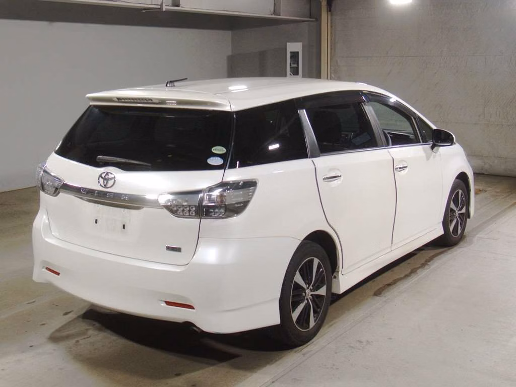 TOYOTA WISH