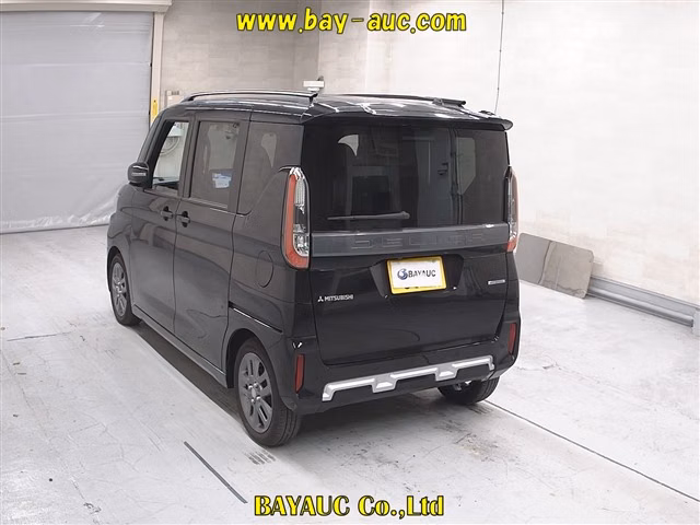 MITSUBISHI DELICA MINI