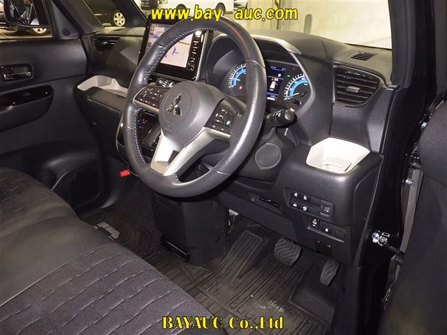 MITSUBISHI DELICA MINI