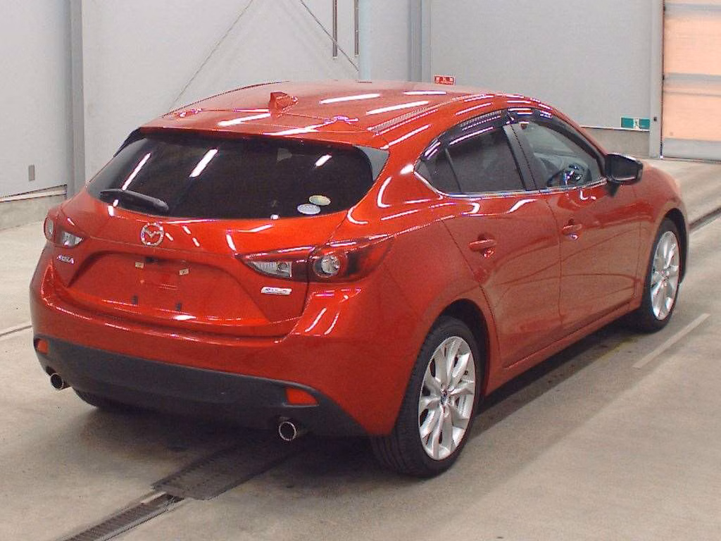 MAZDA AXELA