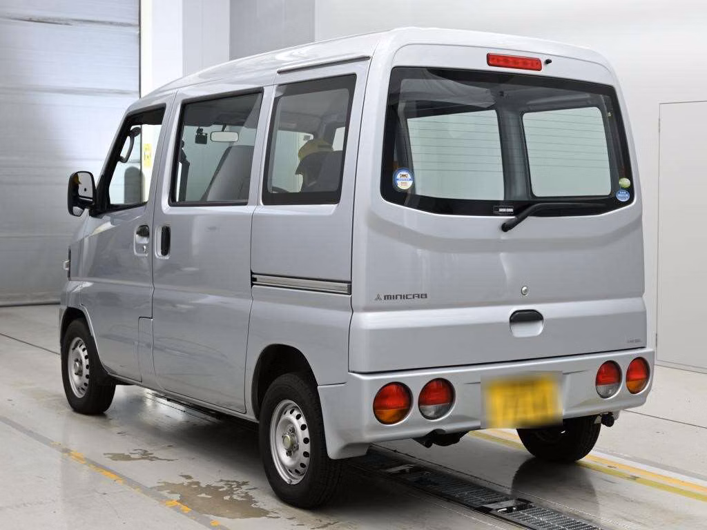 MITSUBISHI MINICAB