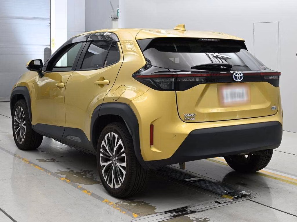TOYOTA YARIS CROSS