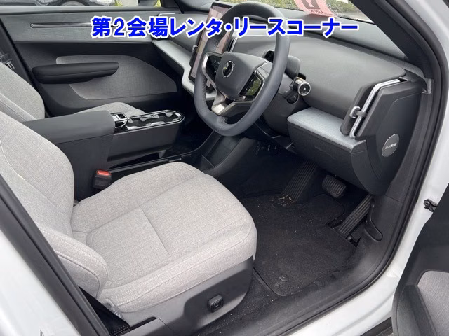 VOLVO EX30