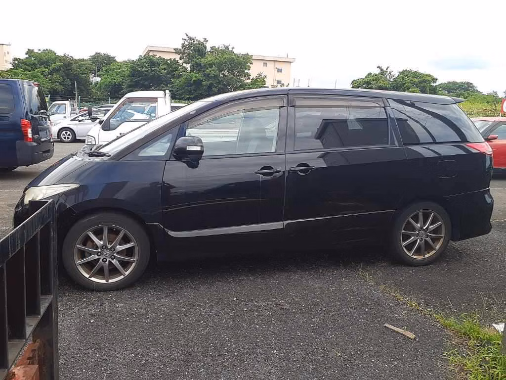 TOYOTA ESTIMA