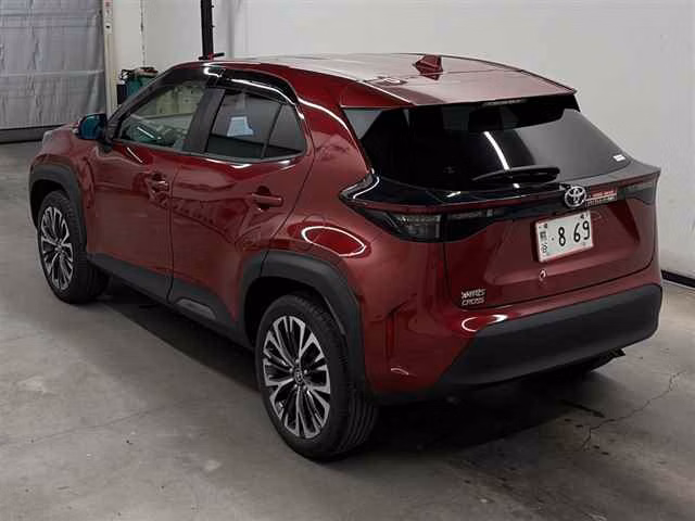 TOYOTA YARIS CROSS