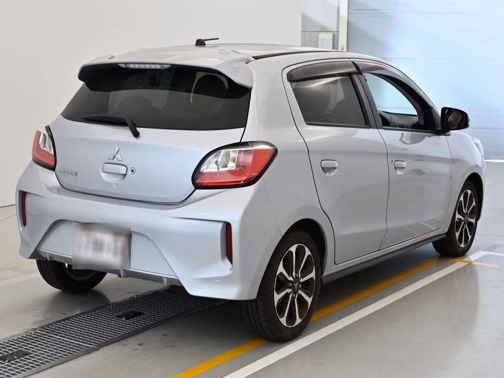 MITSUBISHI MIRAGE