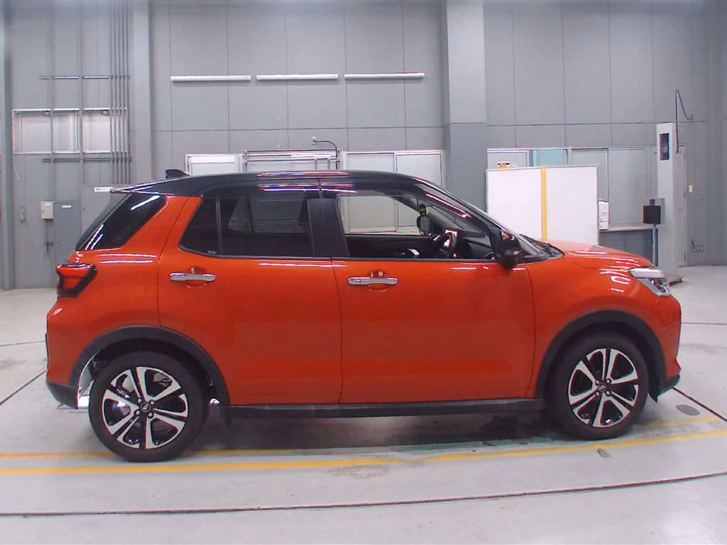 DAIHATSU ROCKY