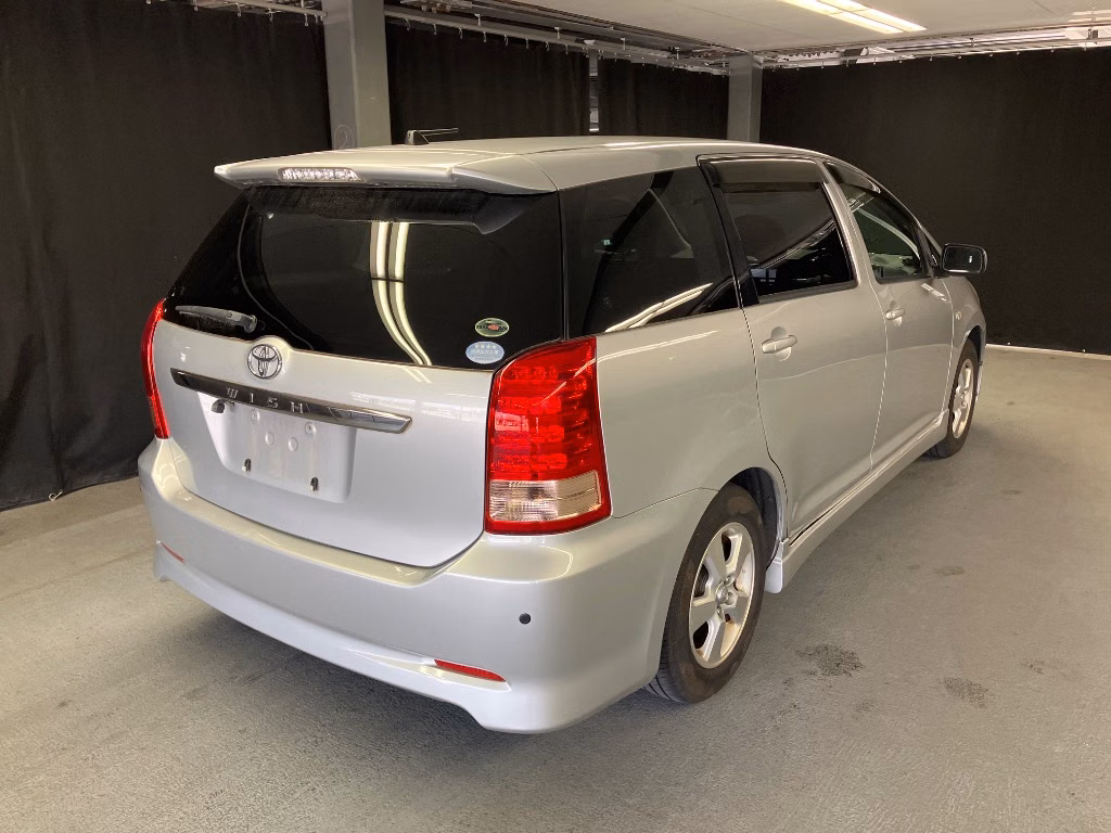 TOYOTA WISH