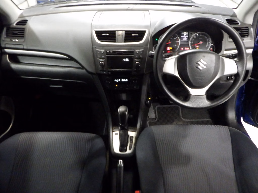 SUZUKI SWIFT