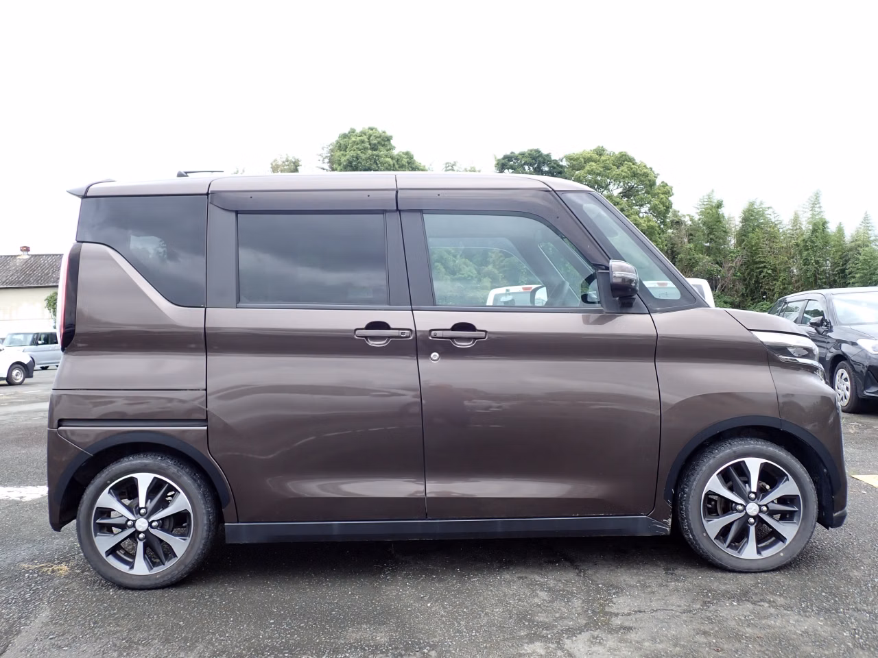 MITSUBISHI EK SPACE
