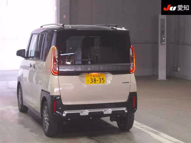 MITSUBISHI DELICA MINI