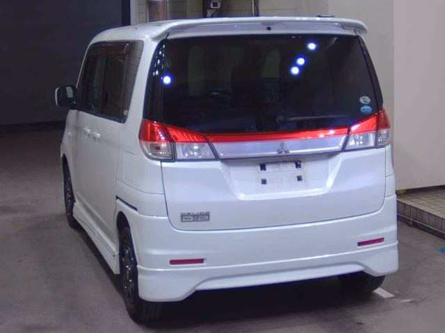 MITSUBISHI DELICA D:2