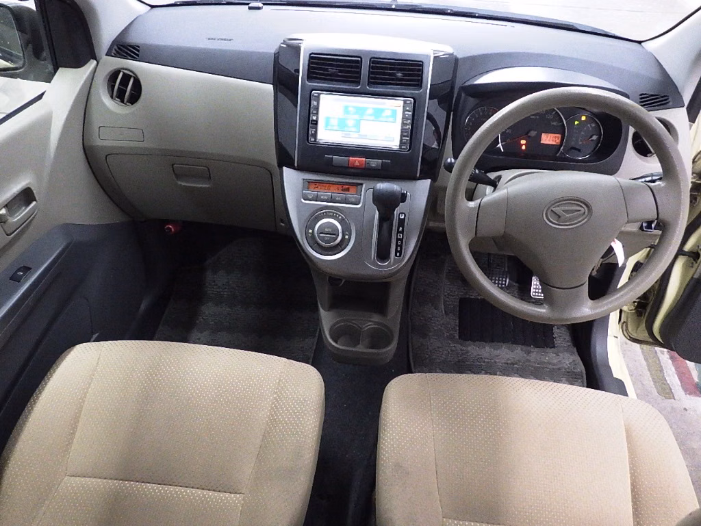 DAIHATSU MIRA