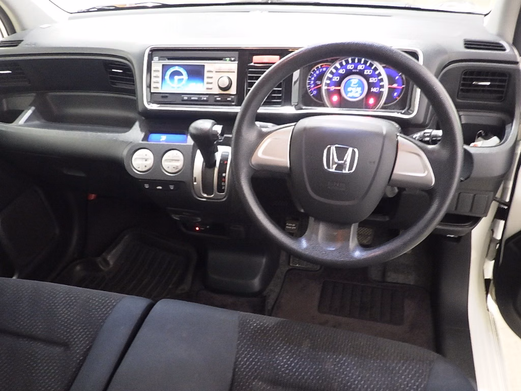 HONDA LIFE