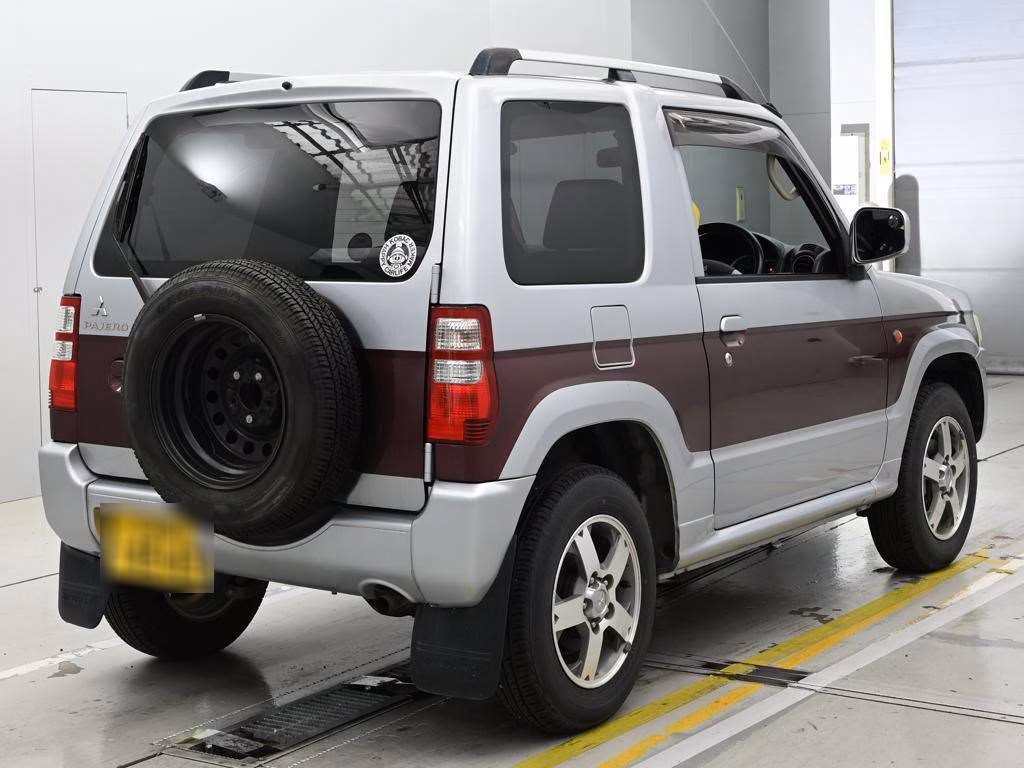 MITSUBISHI PAJERO MINI