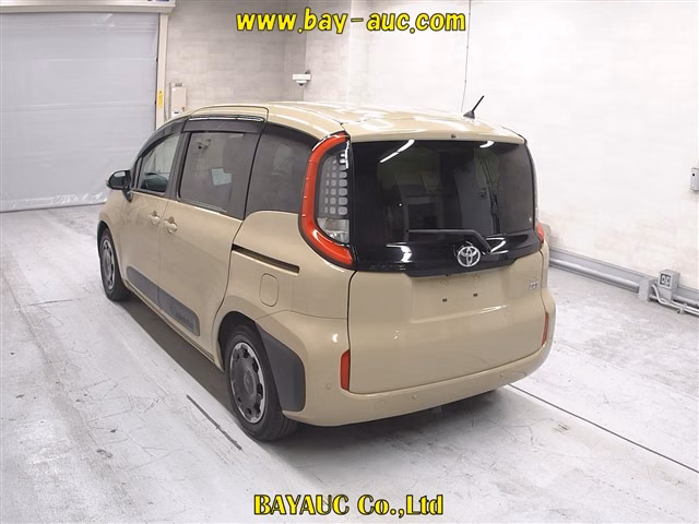 TOYOTA SIENTA