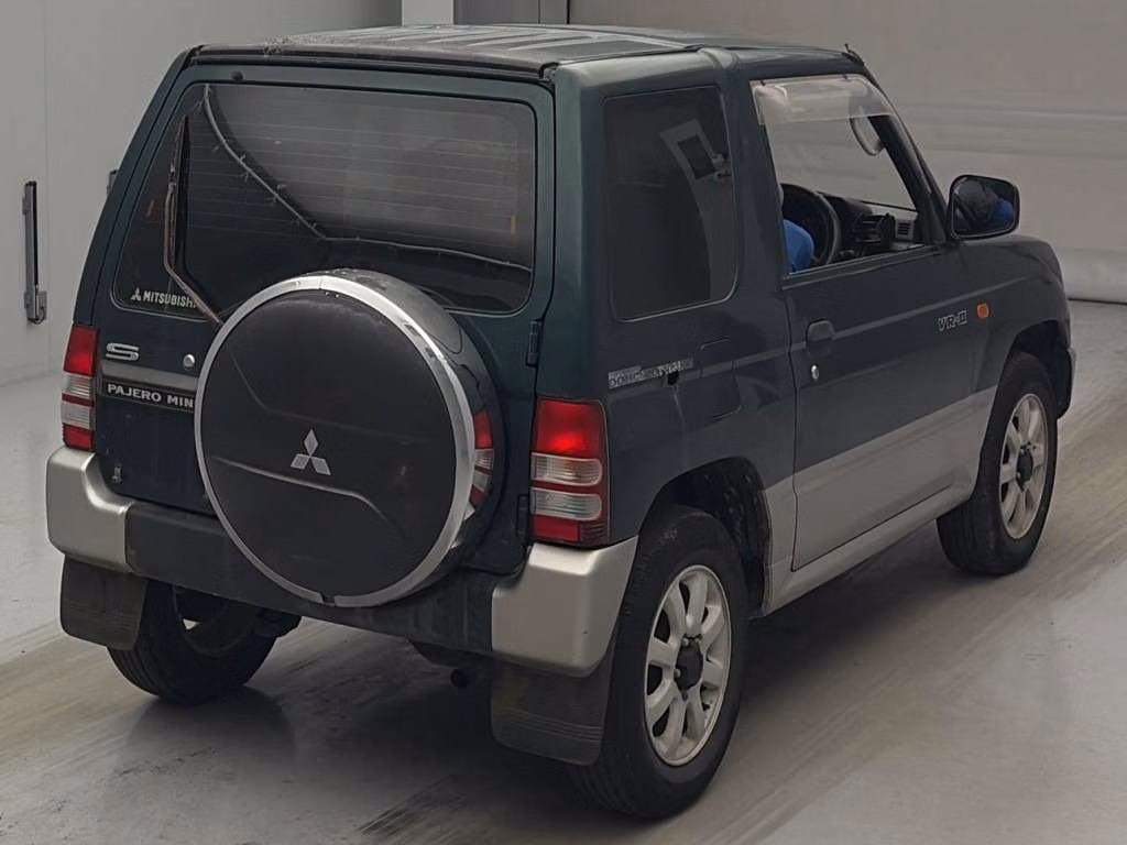 MITSUBISHI PAJERO MINI
