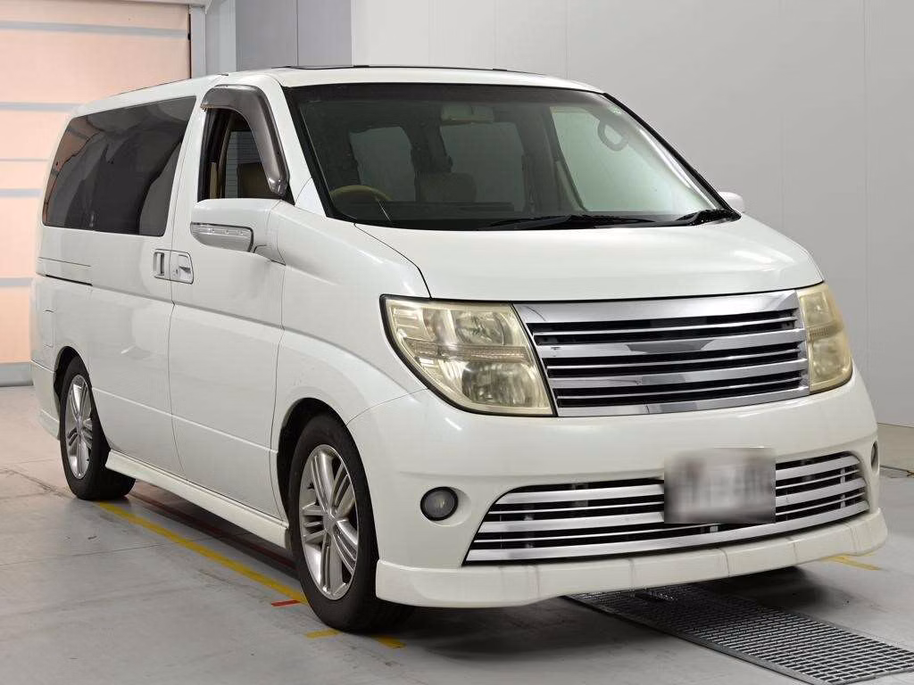 NISSAN ELGRAND