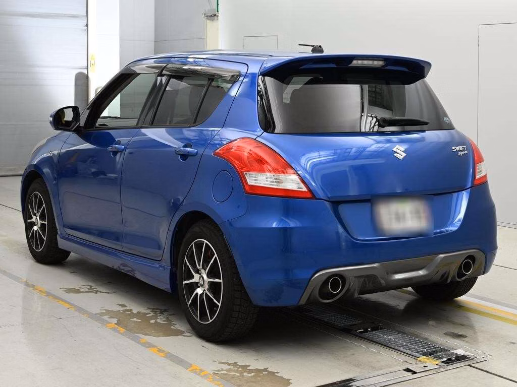 SUZUKI SWIFT