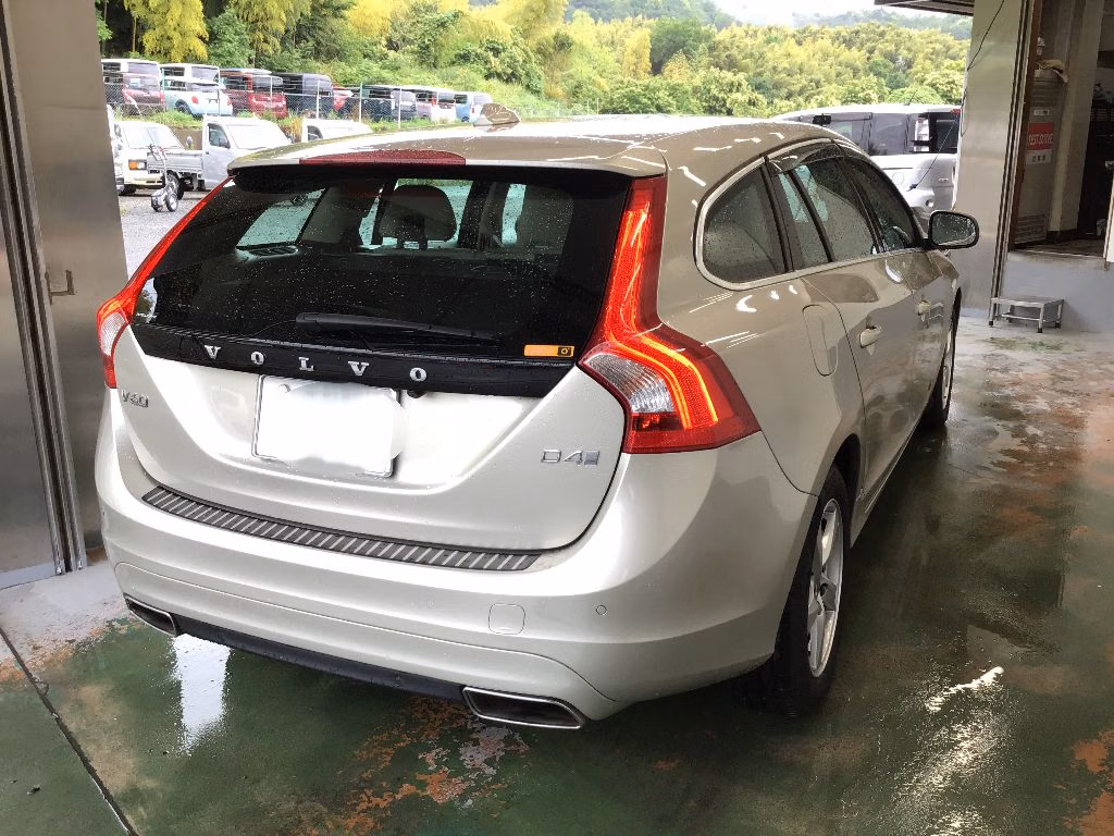 VOLVO V60