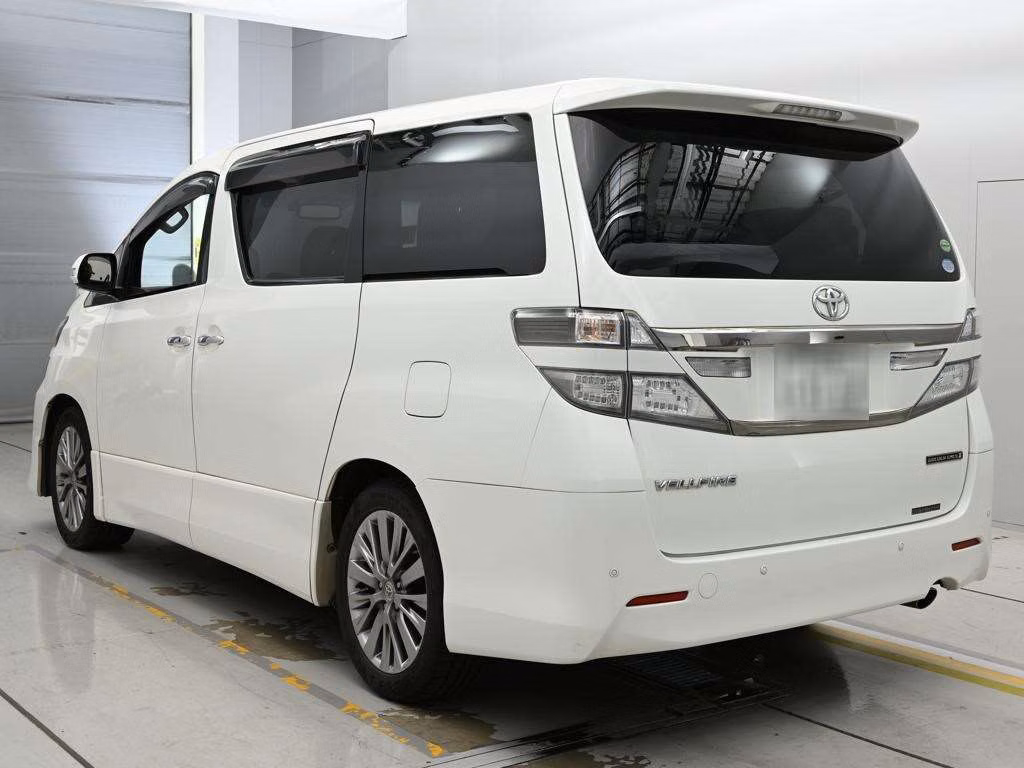 TOYOTA VELLFIRE