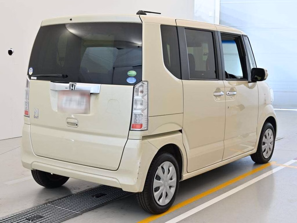 HONDA N-BOX