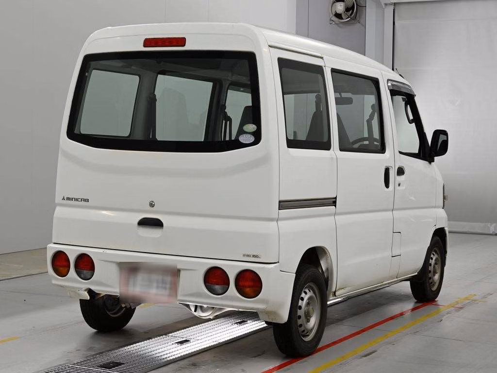 MITSUBISHI MINICAB