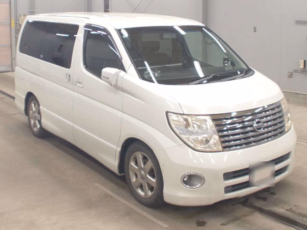 NISSAN ELGRAND