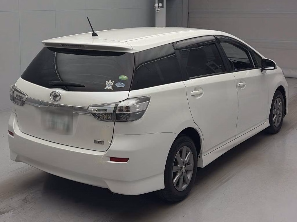 TOYOTA WISH