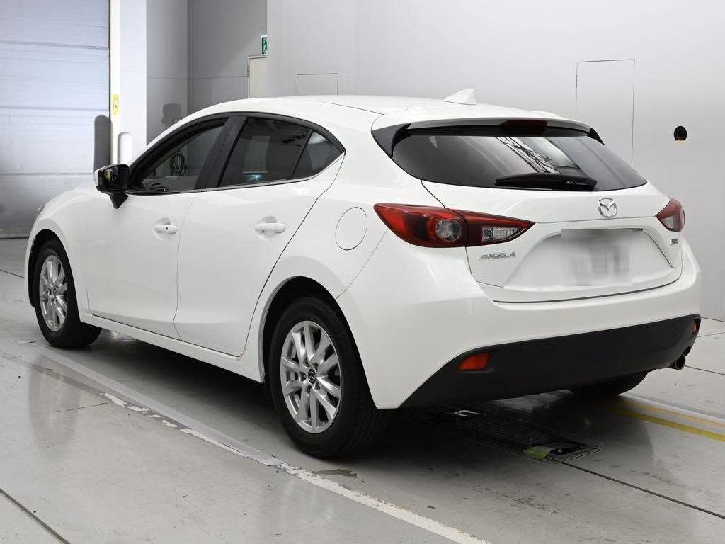 MAZDA AXELA