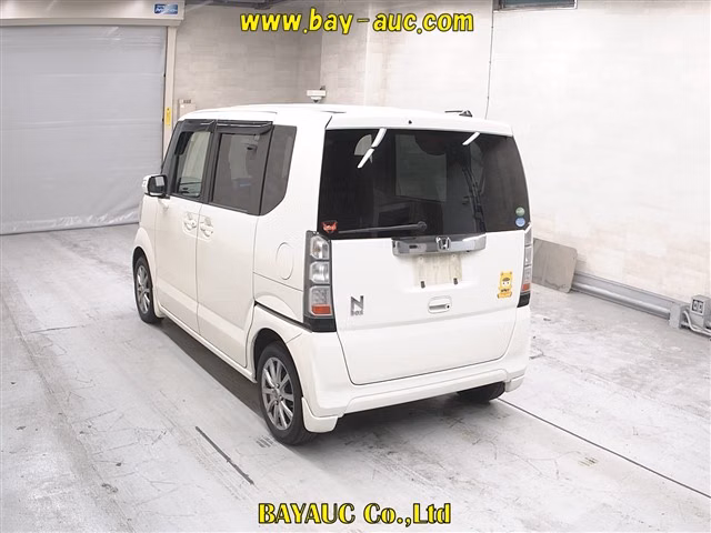HONDA N-BOX