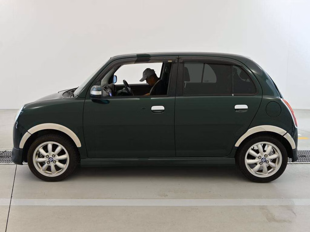DAIHATSU MIRA GINO