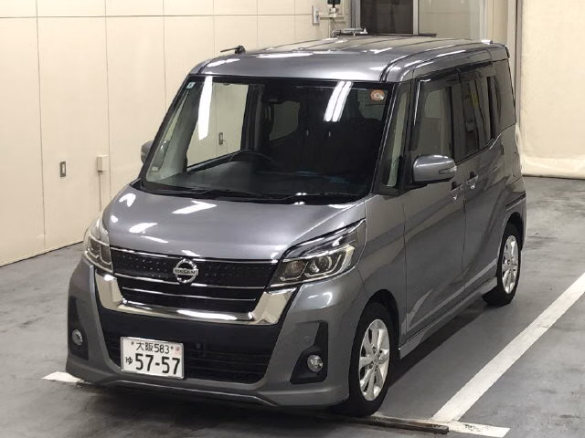 NISSAN DAYZ ROOX