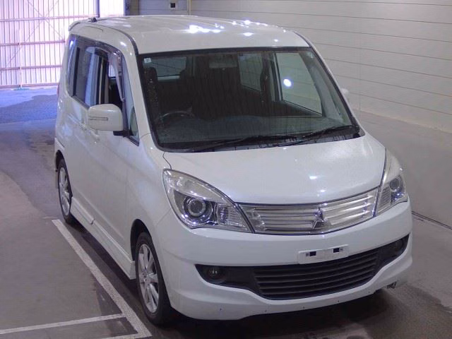 MITSUBISHI DELICA D:2