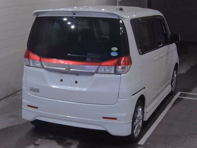 MITSUBISHI DELICA D:2