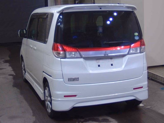 MITSUBISHI DELICA D:2