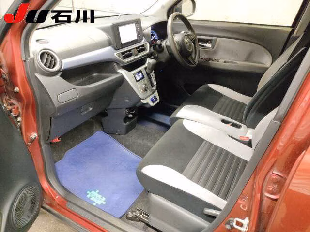 DAIHATSU CAST